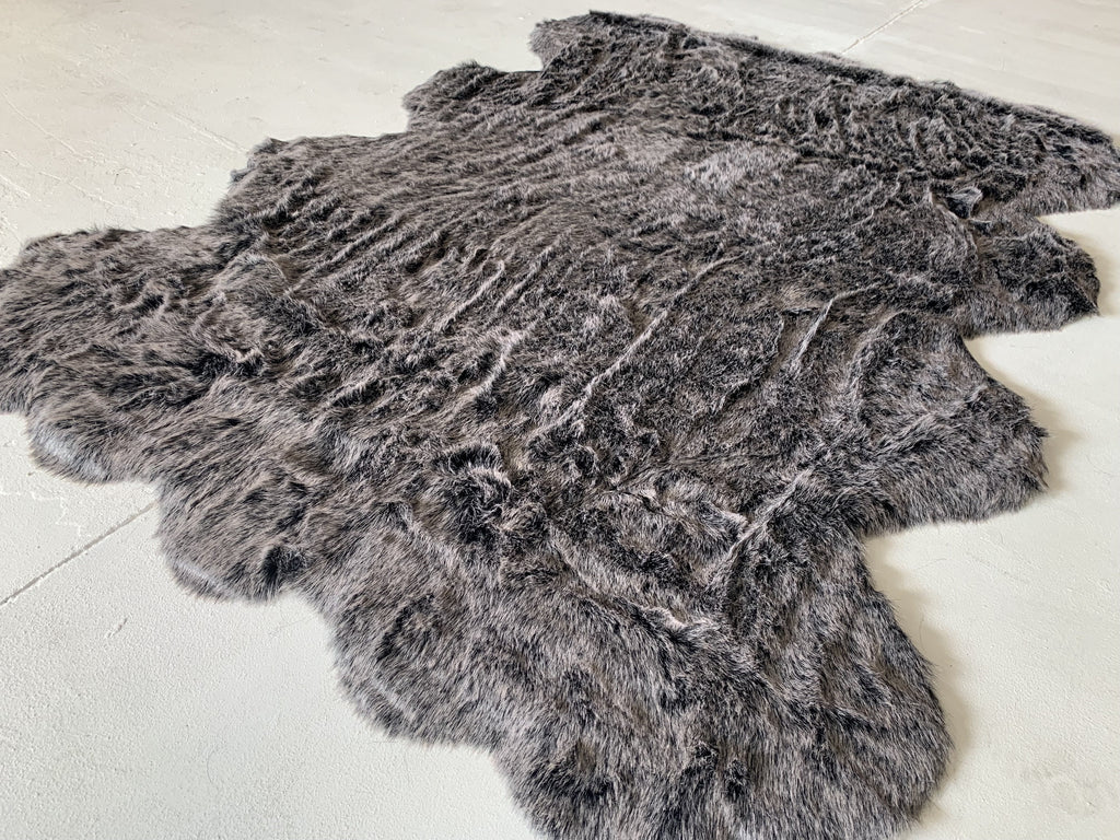 Renne Area Rug/Bed Cover Collection