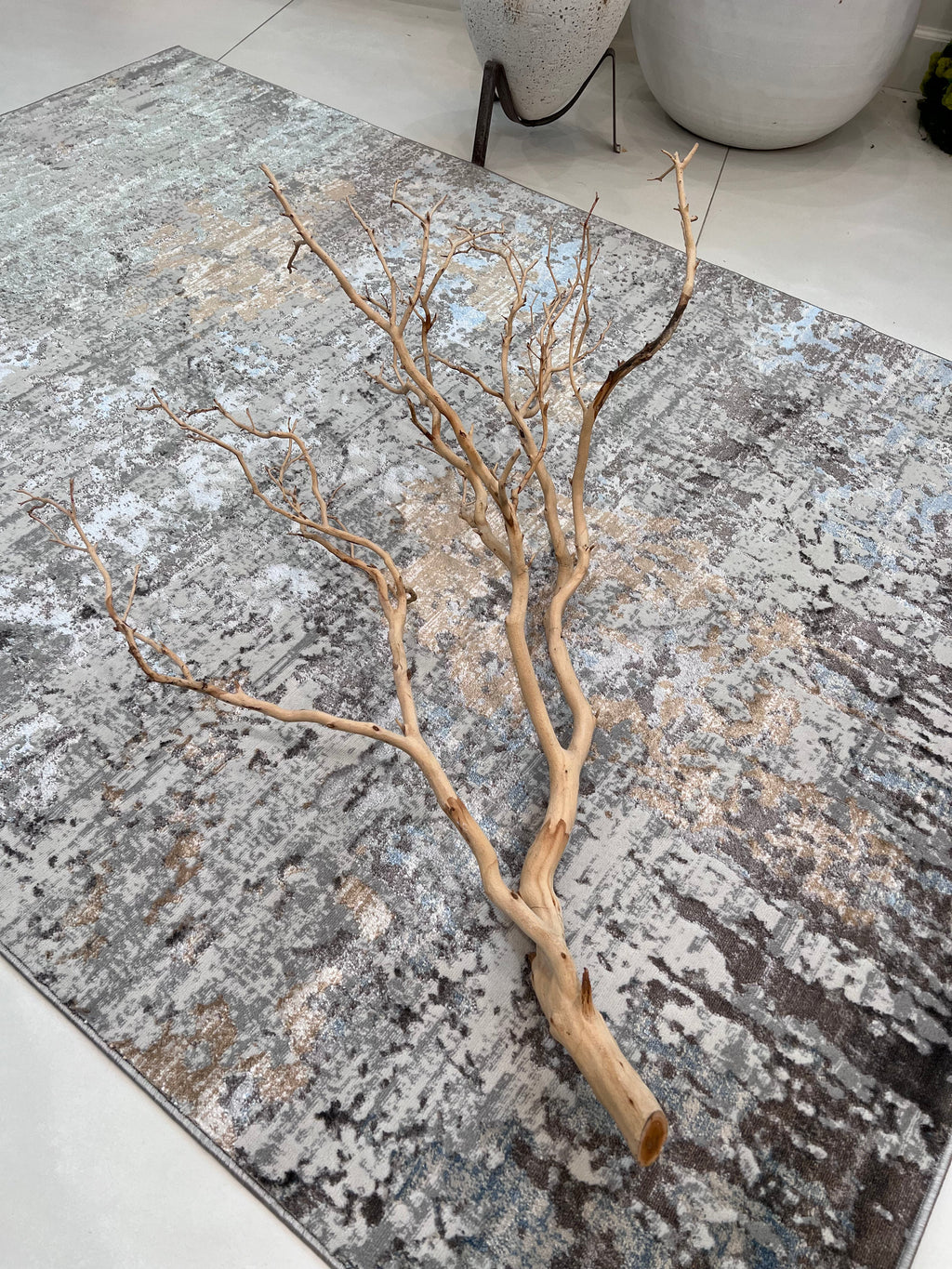 Dynamic Color-Shifting Foldable Flat Weave Area Rug for Stylish Interiors