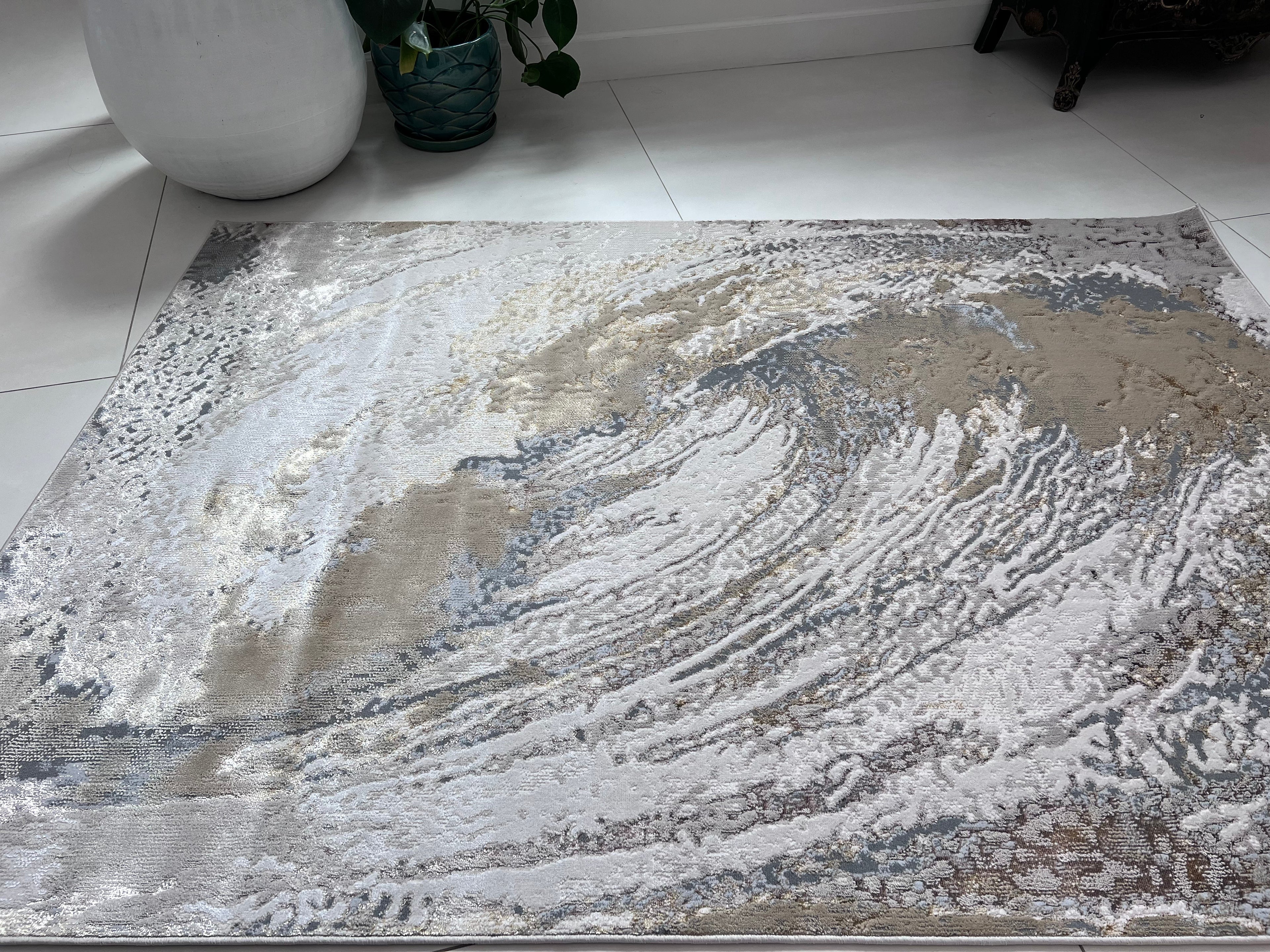 Polyester Silver with Gold Viscose Blend Swirl Design Rug/Carpet - Style# Maximus 240 - Color-Changing Flat Weave Rug