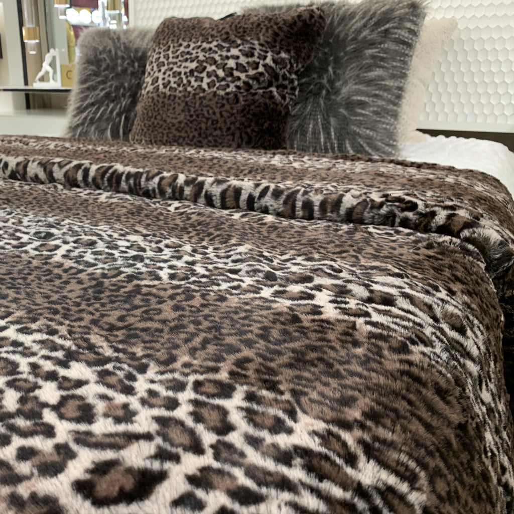 Leopard Cheetah Jaguar Animal Print Cozy Fuzzy Faux Fur King Size Blanket/Quilts/Coverlet/ Throw