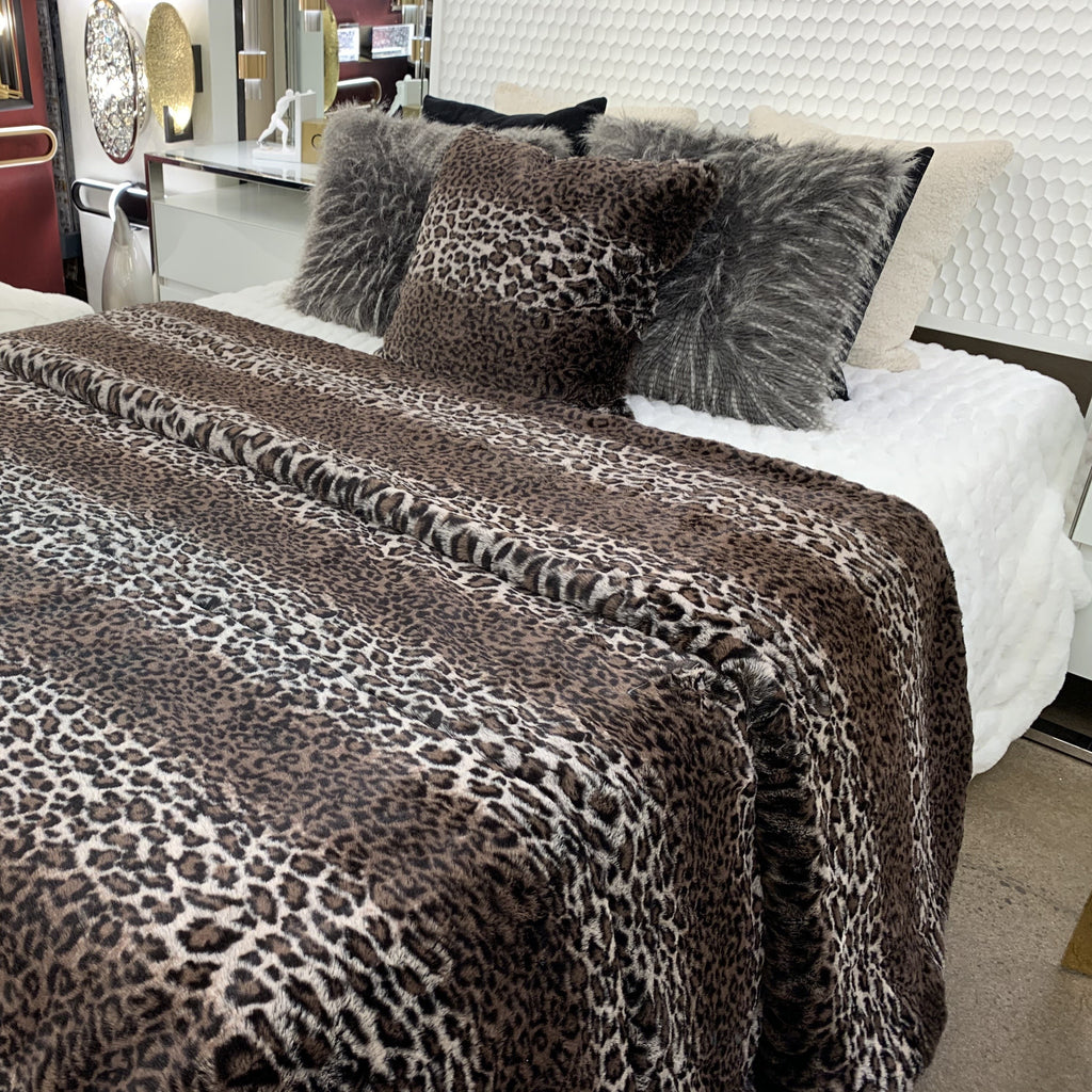 Leopard Cheetah Jaguar Animal Print Cozy Fuzzy Faux Fur King Size Blanket/Quilts/Coverlet/ Throw