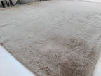 Bella Rug Collection: Soft and Luxurious Modern Polyester Rug