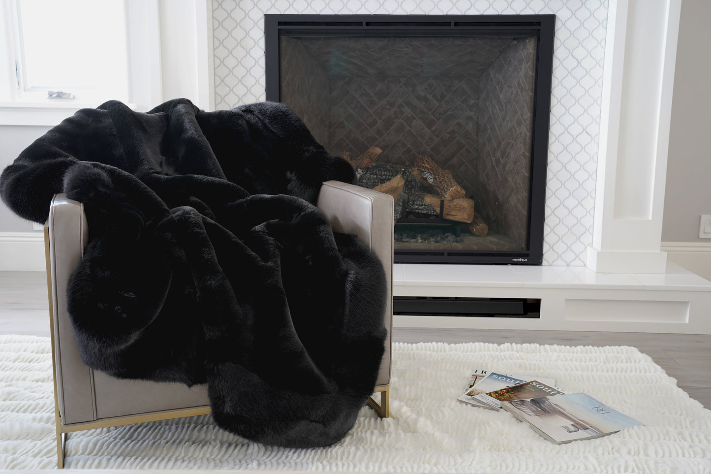 Luxurious Chinchilla Rabbit Faux Fur Throw Blanket