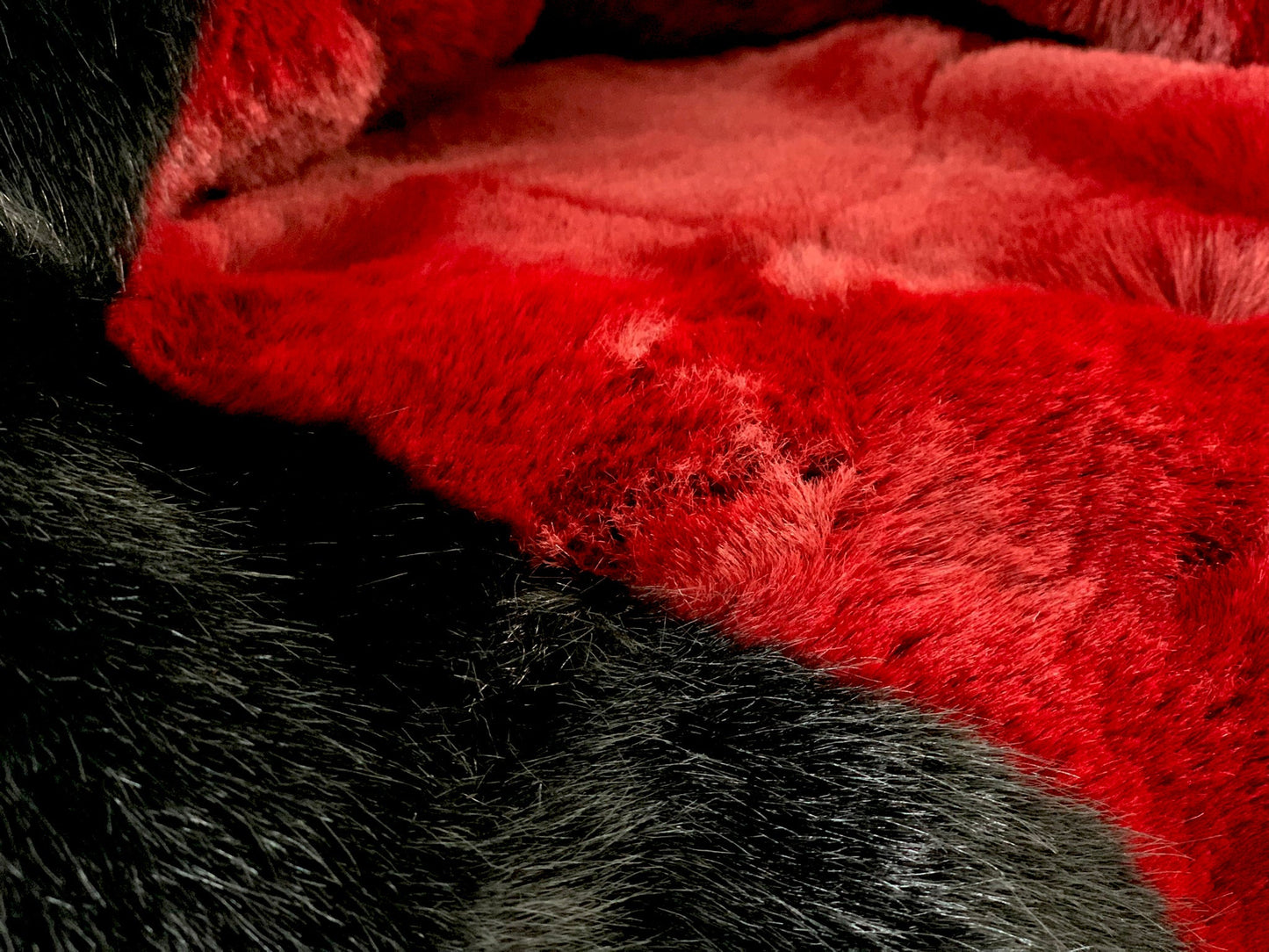 Luxurious Chinchilla Rabbit Faux Fur Throw Blanket