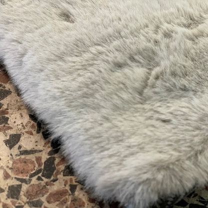 Valentine Faux Fur Solid Silver Area Rug/Carpet
